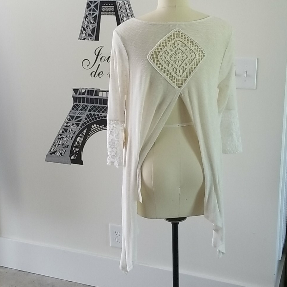 Alterd State top - Picture 5 of 6